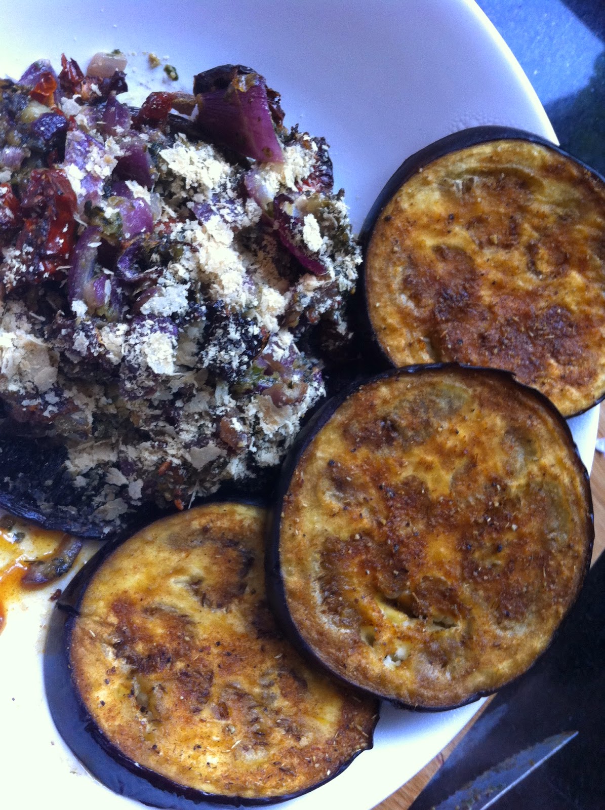 riaasmoestuin Gevulde portobello's en aubergine plakken uit de oven