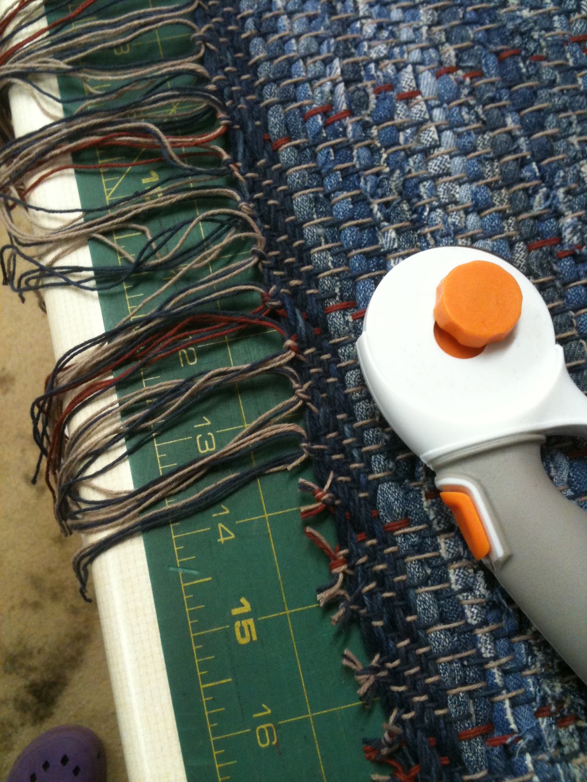 Daisy Hill Weaving Studio Sett Solutions and Binding a Denim Rag Rug