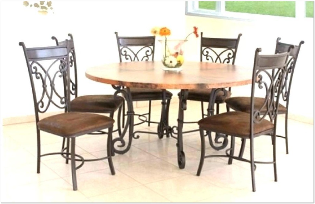 6 Person Round Outdoor Dining Table