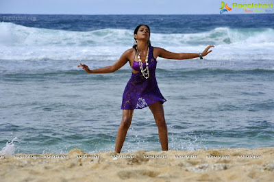 shraddha das beach dance high res53