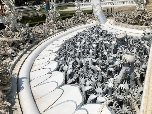 Wat Rong Khun - Templo Branco (White Temple)