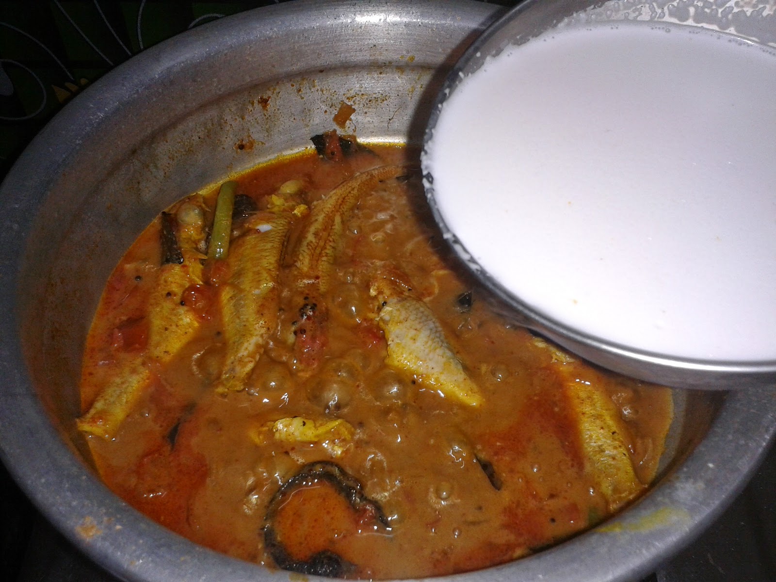 BananaLeaf Recipes: Kerala Kodam pulli fish kuzhambu recipe