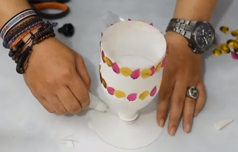  Cara  Mudah Membuat  Pot  Bunga  Cantik Dari Botol Plastik  