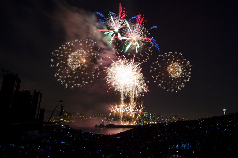 Jordan Stead Fireworks of the Seafair Summer Fourth