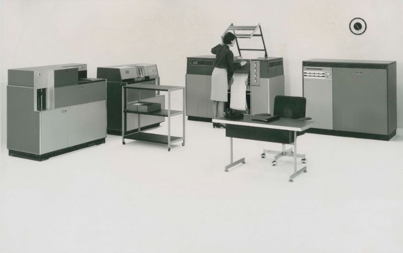 Vintage photos show the workplace and offices of the past  1970s 1980s - 78