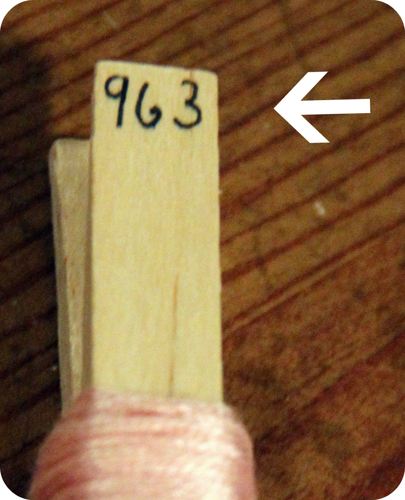 Micaela's Craft Blog Embroidery Thread + Clothespins = Organized ;)