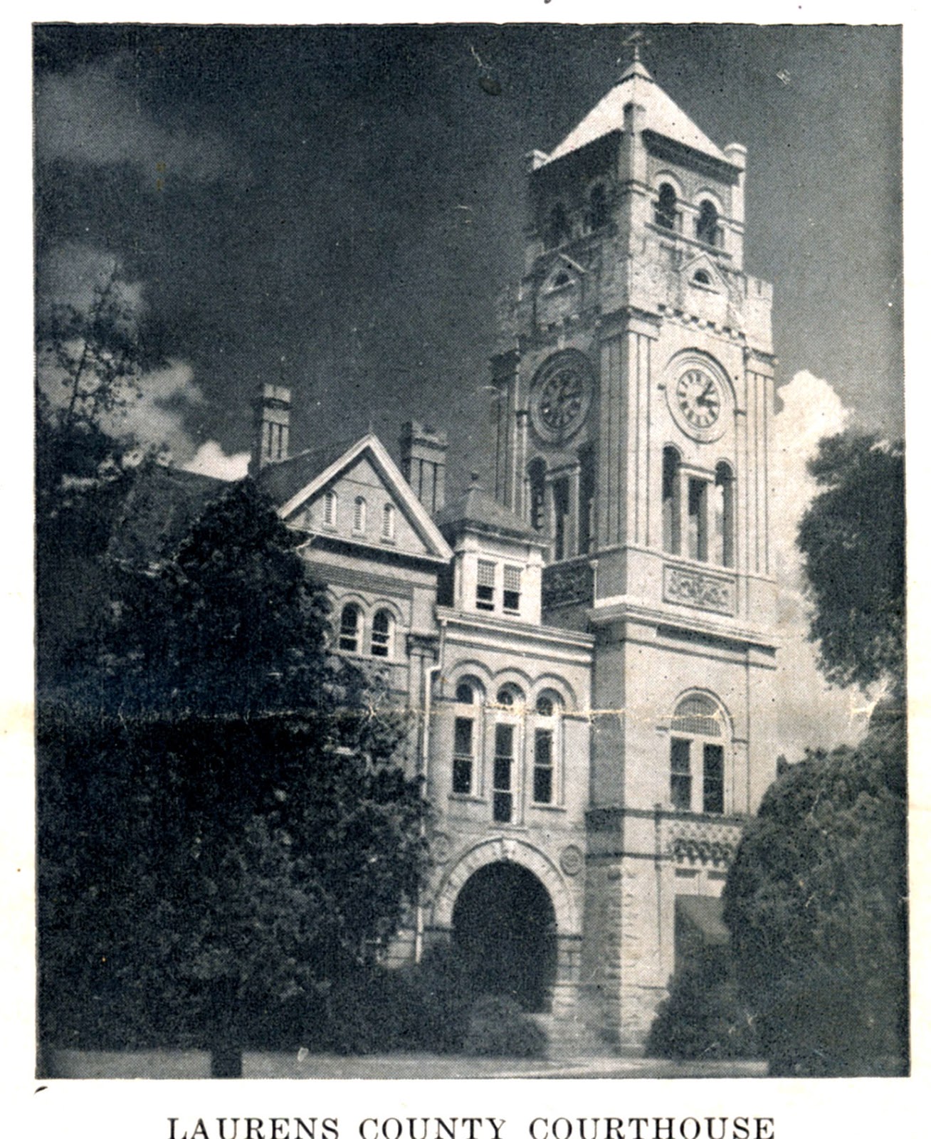 IMAGES OF OUR PAST LAURENS COUNTY COURTHOUSE, DUBLIN, GA 1948