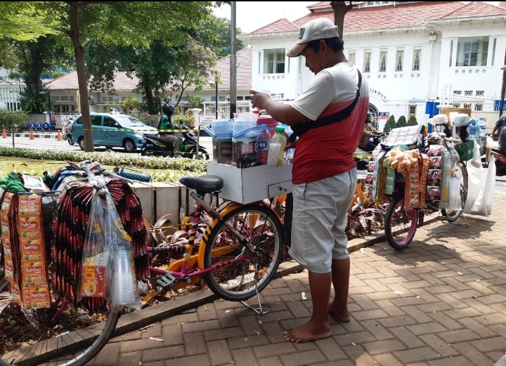 Starbucks Keliling (Starling), Pilihan Tepat Minum Kopi yang Hemat dan