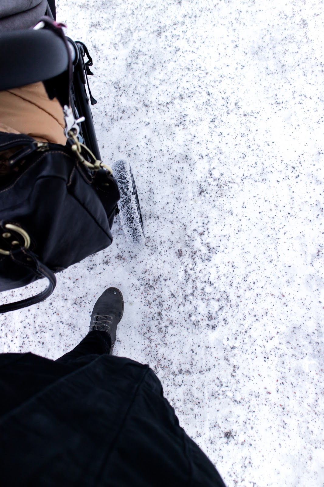 Big mamas home by Jenni S, Päivä meidän kanssa: Maanantai, joka oli kuin lauantai, my day, meidän päivä, meidän päivä, maanantai, lapsiperheen arki, päivä meidän kanssa,