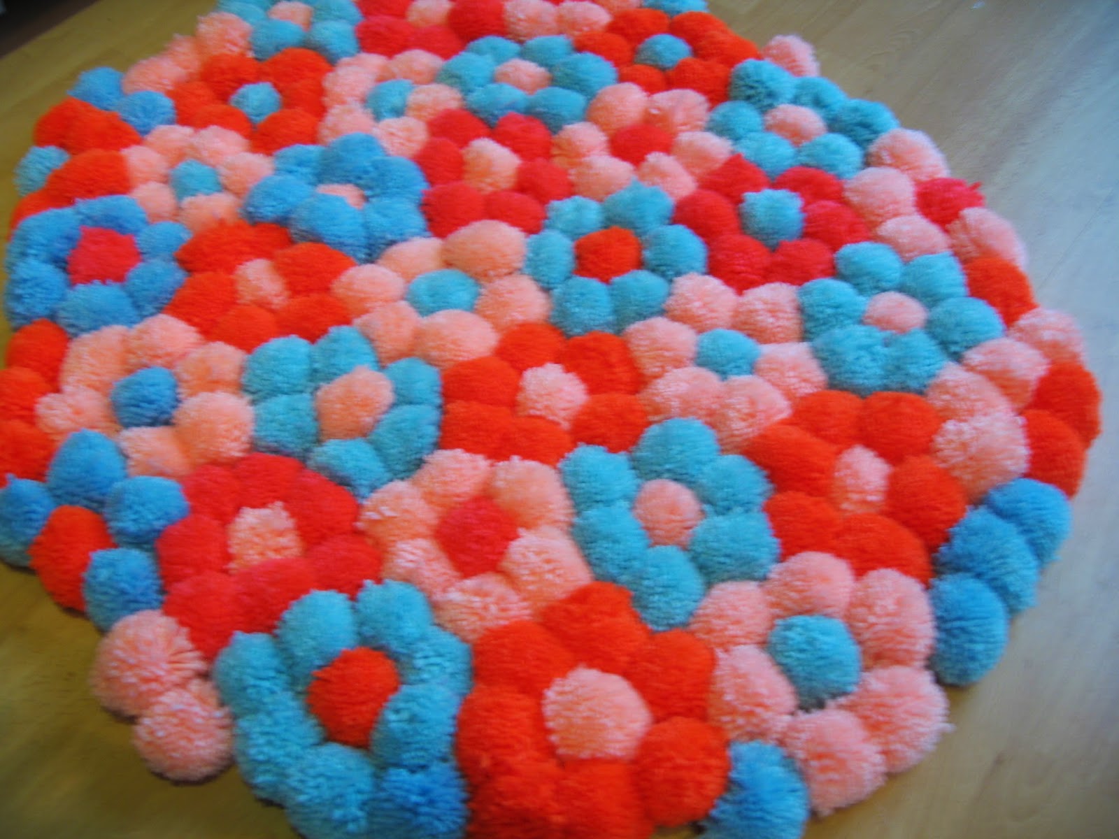 All things Crafty Pom Pom Flower Rug
