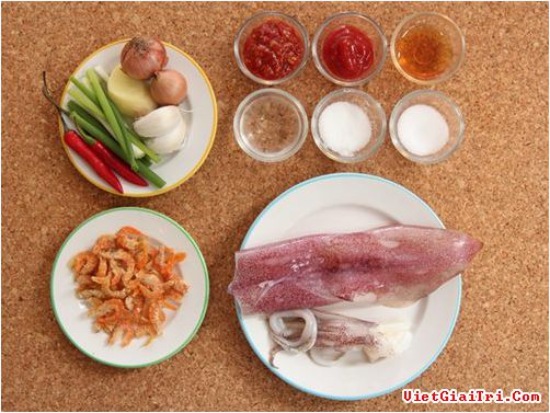 [Chế biến] – Mực sốt cay nóng hổi, ngon tê lưỡi