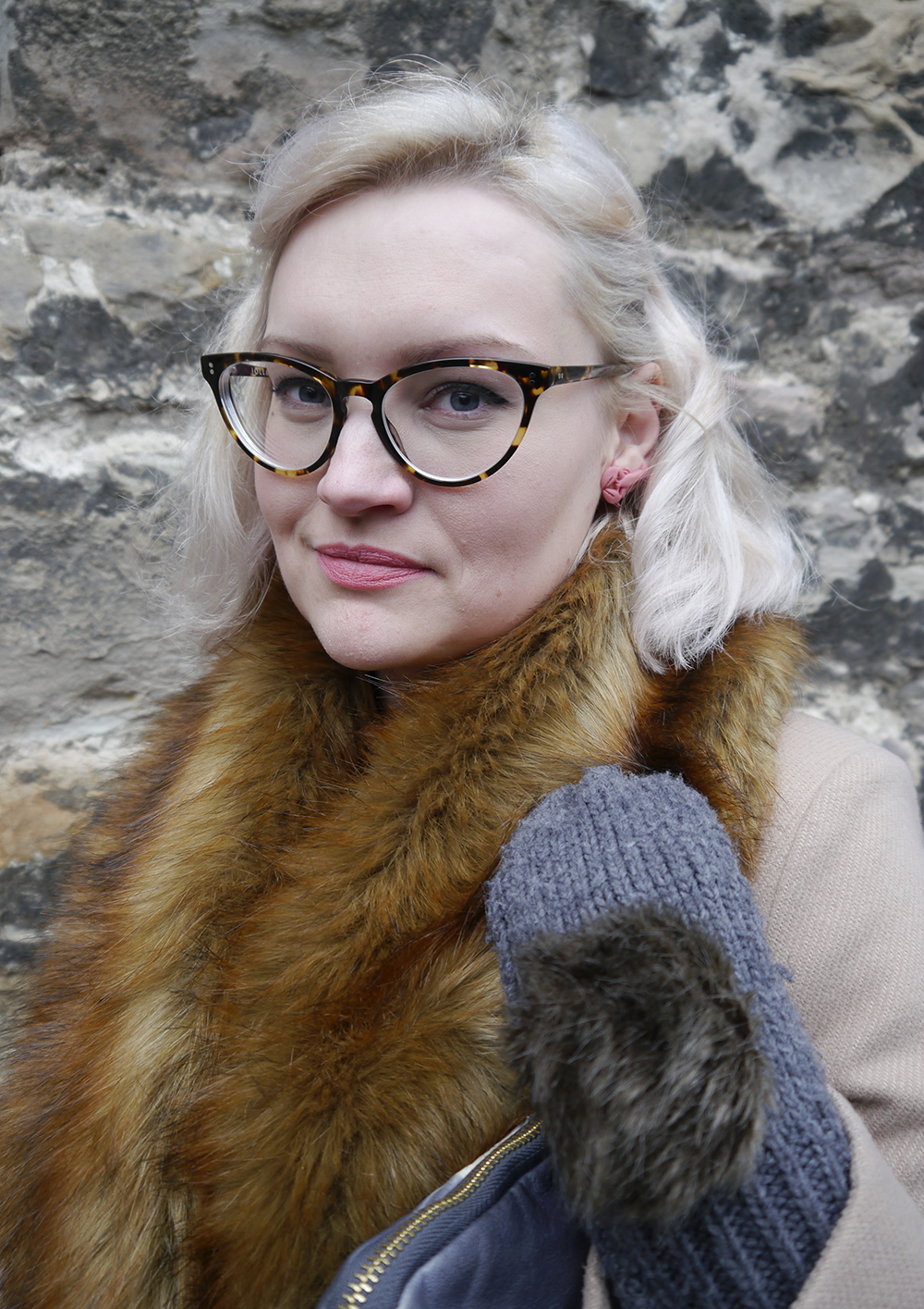 Edinburgh fashion blogger Kimberley Grahame wearing IOLLA Muir frams and Lady Muck of Whitstable lobster earrings Edinburgh fashion blogger wearing IOLLA Muir frams and Lady Muck of Whitstable lobster earrings