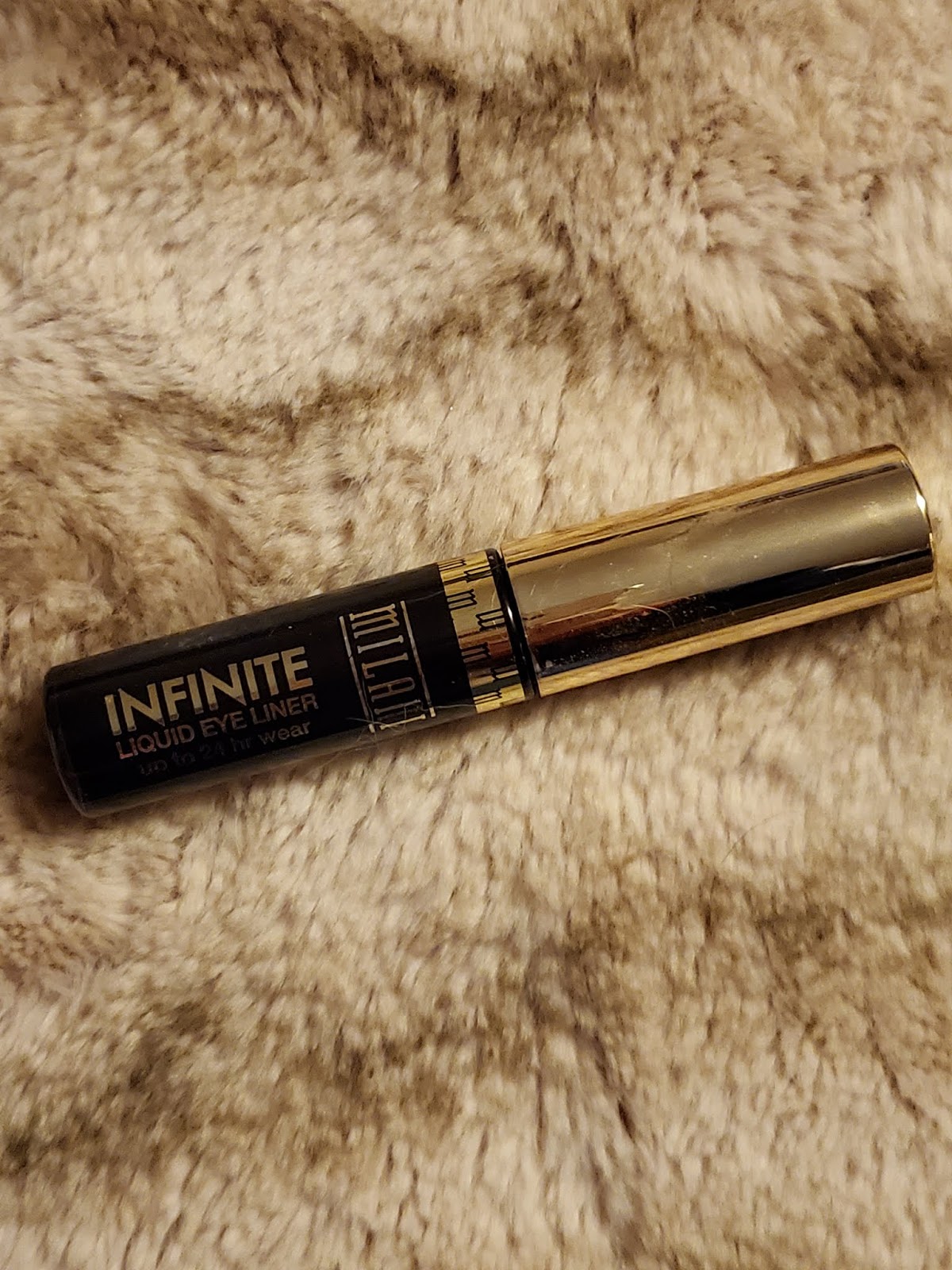 How to Get Sharp AF Eyeliner