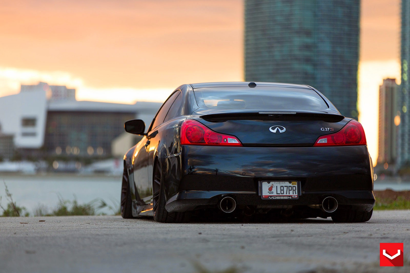 Infiniti g37 Black