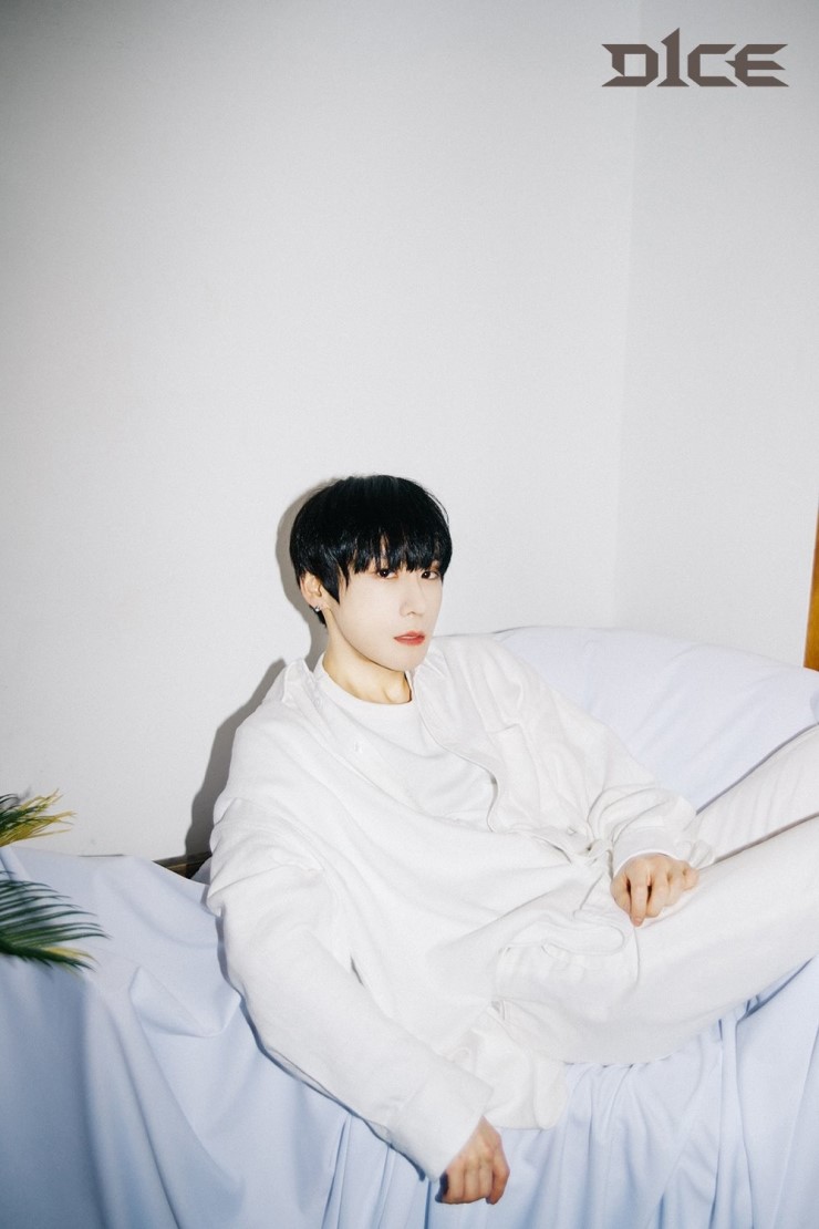 우진영 박우담 그룹 개인별 컨셉포토 모음 + 주말 홍대 사진 | 인스티즈