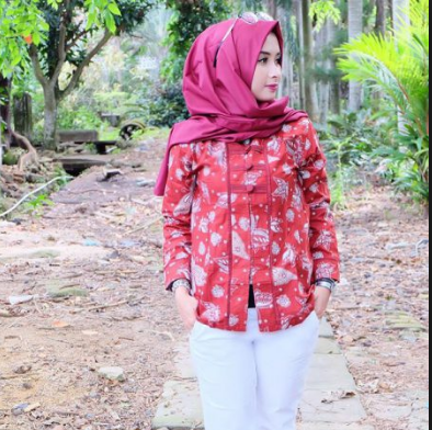 Model Baju Batik Muslim untuk Kerja Wanita Terbaru Model Baju Batik Muslim untuk Kerja Wanita Terbaru