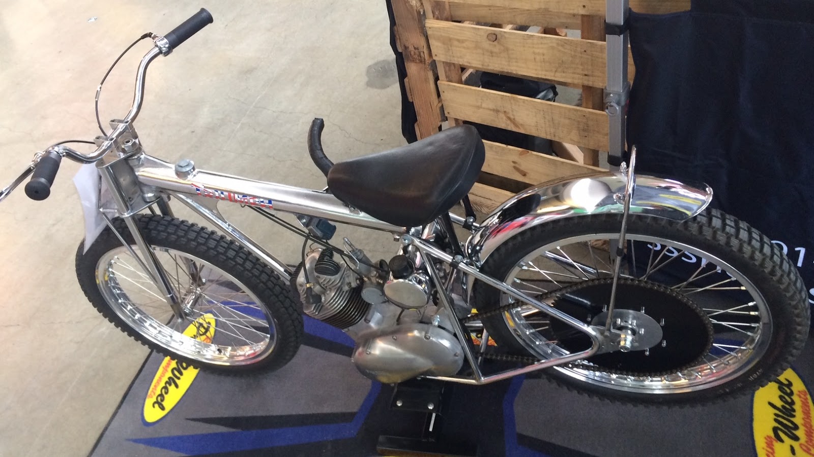 POPPA WHEELIE Cycle Hub, Portland, Oregon. Clif Mahjor, the "Sandy