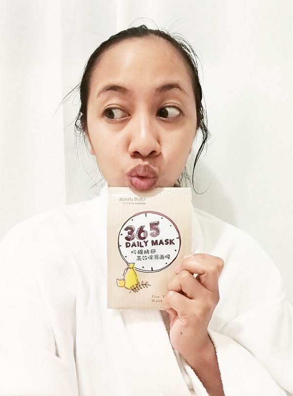 How to Practically Enjoy Face Mask Sheet in 15 minutes! For Urban Women Awarded Top 100