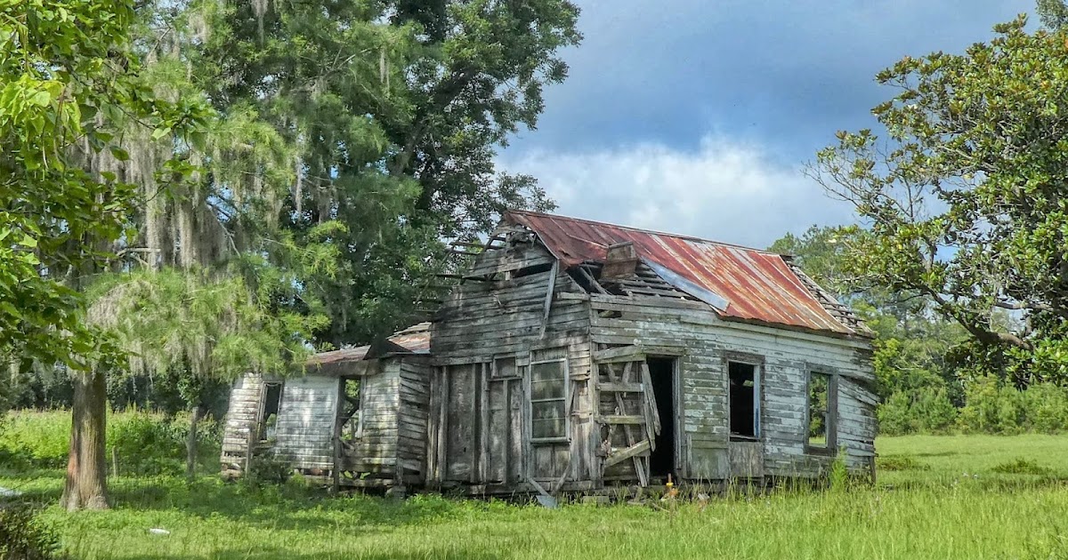 Old Clapboard House in Mannington Community of Wayne