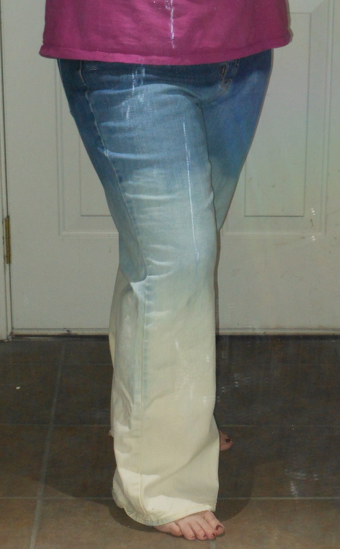 Who Makes Up This Craft?: Crafty Upcycle #1: Ombre Bleached Jeans Tutorial