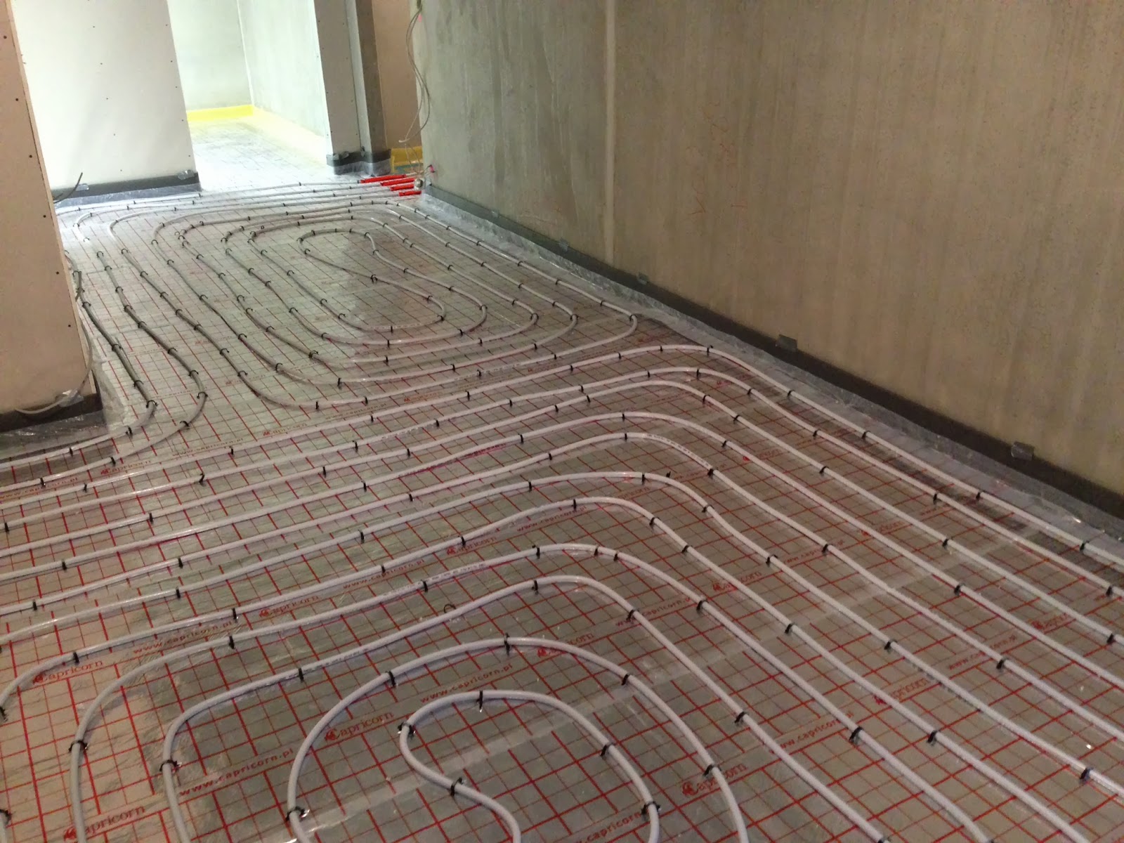 Bautagebuch & Blog: Allkauf Haus: Fußbodenheizung ist verlegt.