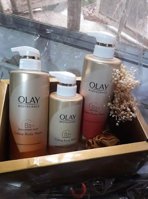 the complete Olay body creme soap bundle package