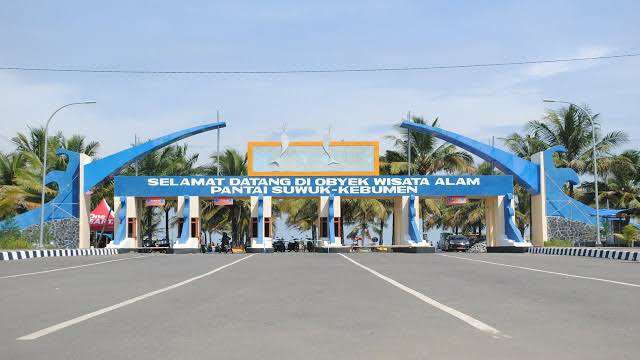 Pantai suwuk kebumen Pantai suwuk kebumen