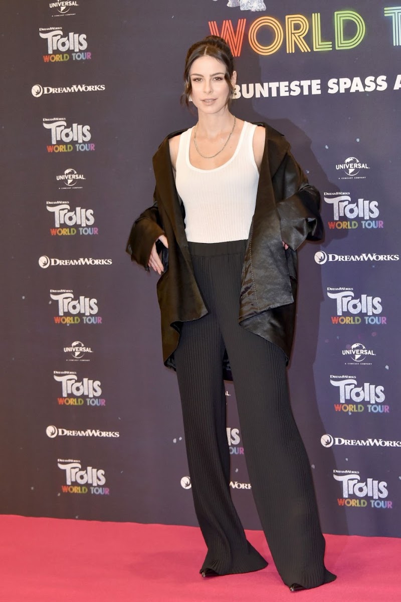 Lena Meyer-Landrut and Anna Kendrick at Troll World Tour Film
