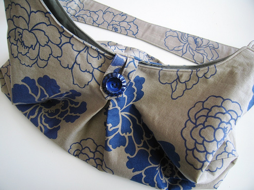 DIY Crossbody Sling Bag Tutorial + Pattern