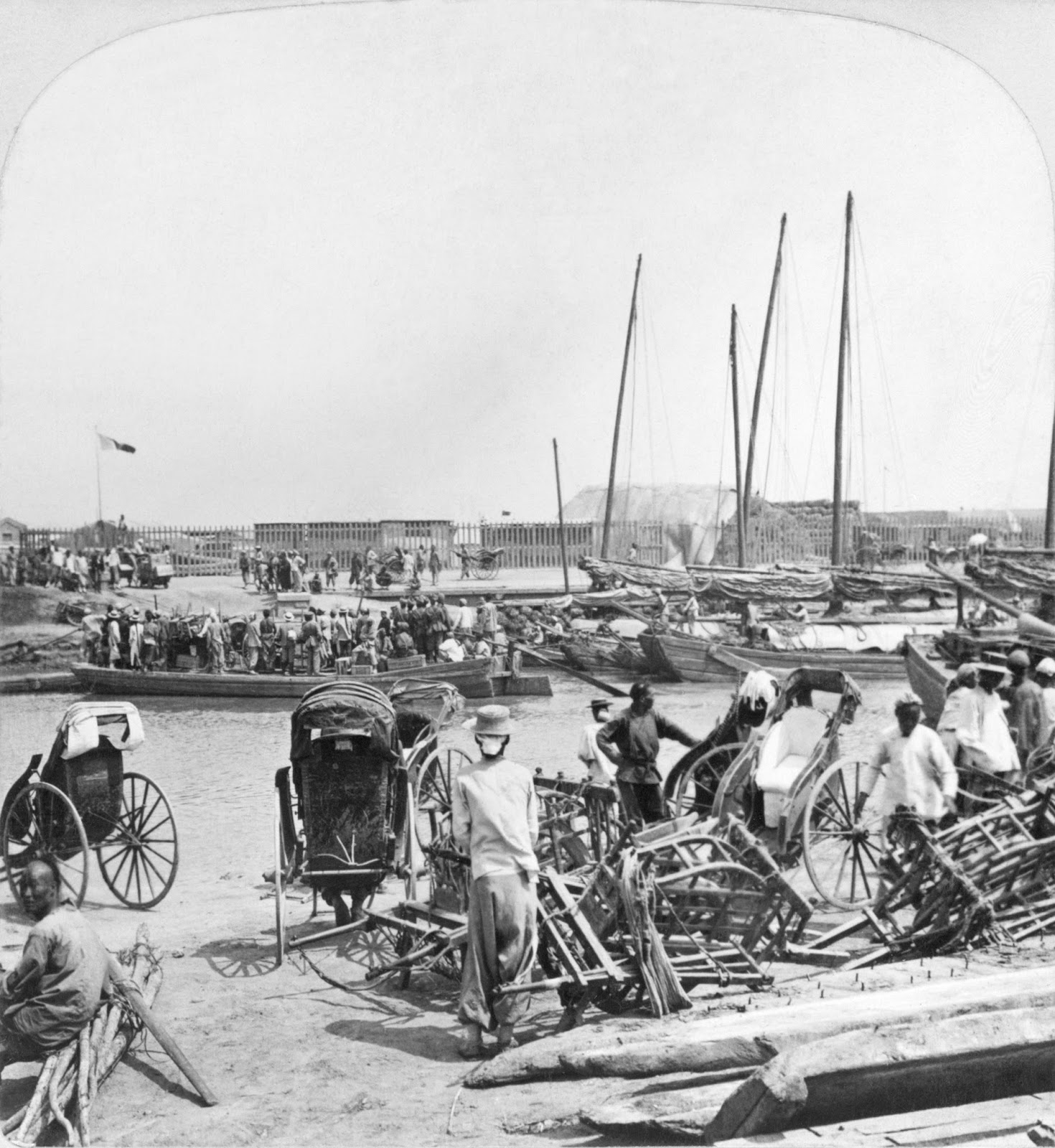 History in Photos Vintage China