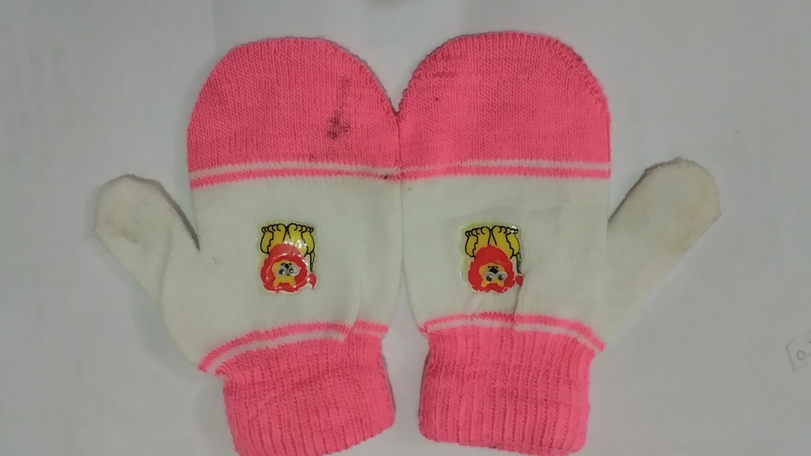 Rajni Collections Gloves for baby girls age between 23 years