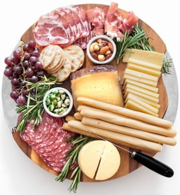 Romantic Valentine's Day Dinner Valentine's Day, romance, romantic, dinner, decor, food, recipes, cheese platter, fruit platter, wine and cheese, love, dinner date, candlelit dinner, Valentine's dinner, wine