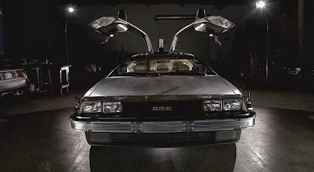 Nur eine kurze Dokumentation über die Geschichte des DeLorean DMC-12 ( 1 Video )