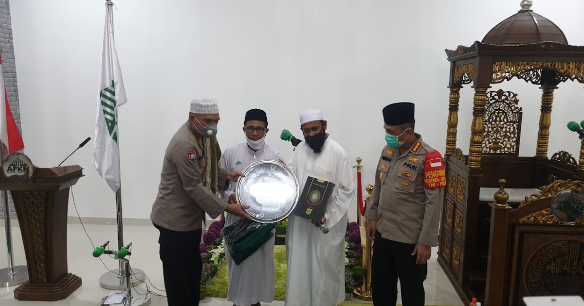 Ponpes Al Fatih Kaffah Nusantara Terima Bantuan Sosial