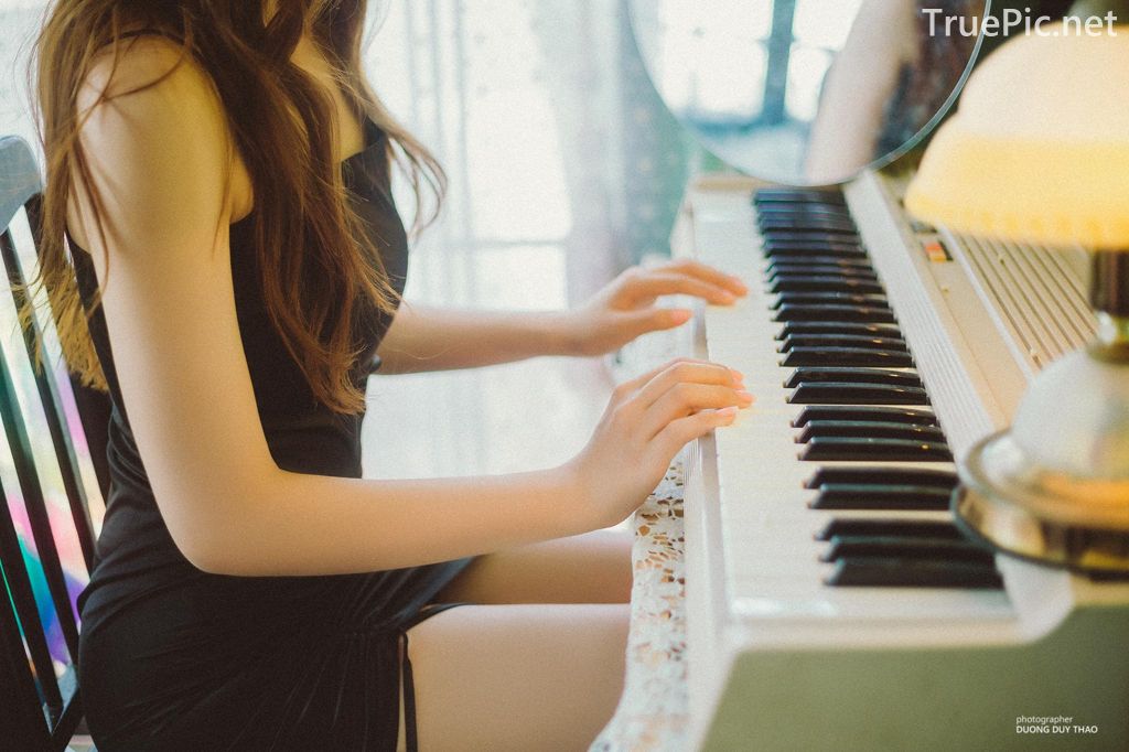 Vietnamese cute model - Nguyen Yen Nhi - One day practicing piano - Picture 23