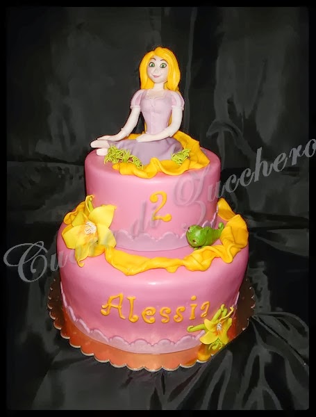 rapunzel cake