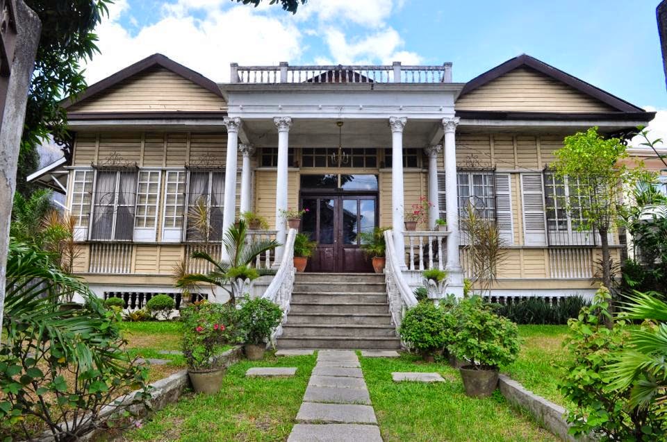Iloilo City Heritage Mansions and Houses In Photos Dr