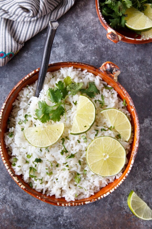 CHIPOTLE COPYCAT CILANTRO LIME RICE Corne