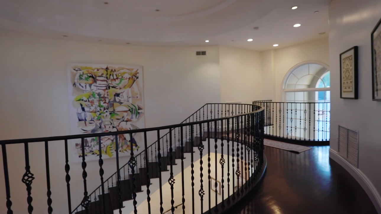 35 Photos vs. 2462 Solar Dr, Los Angeles Mansion Interior Design Tour
