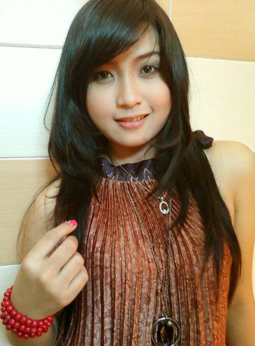 Cewek Ayu Bodi Seksi Raimu Nggathelii!!: Foto Cewek ABG Paling Cantik