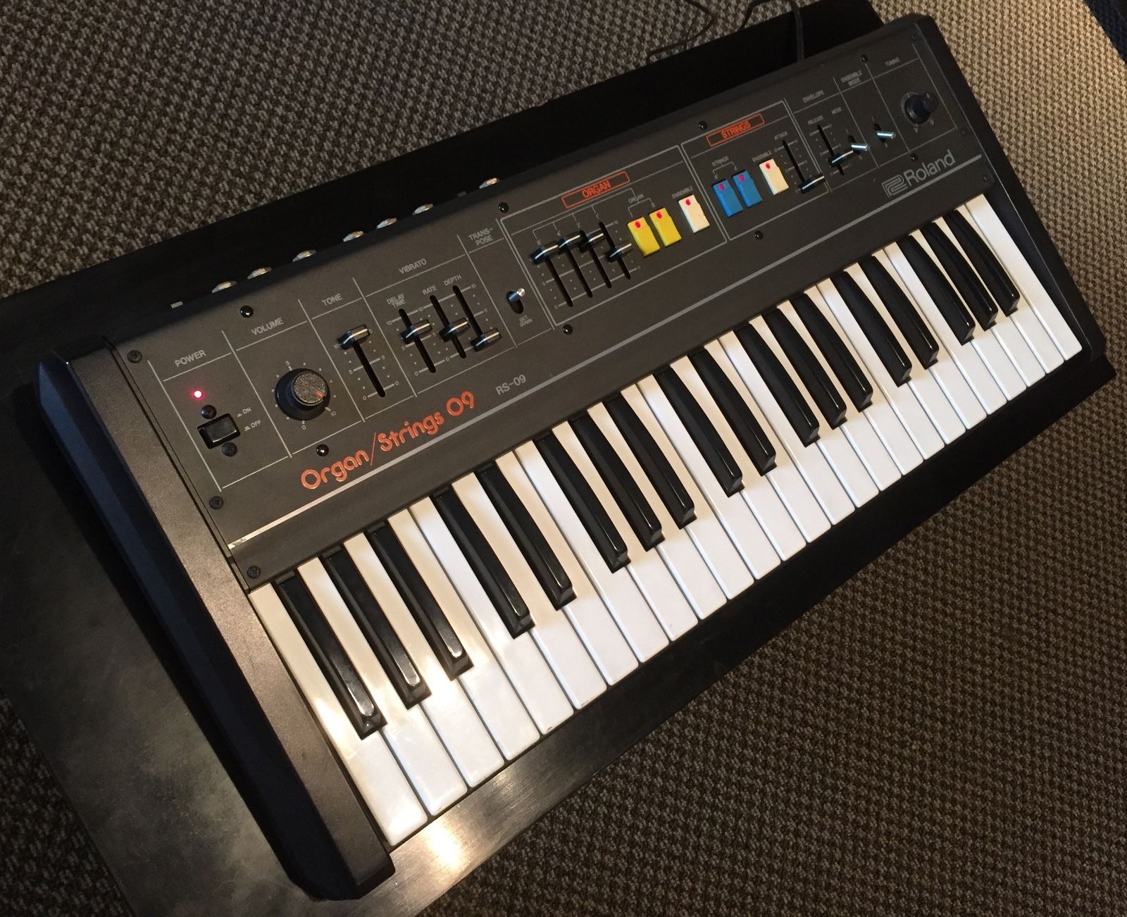 希少】 Roland ローランド シンセサイザー RS-09 アナログ 【公式通販】