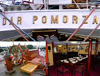 Ruangan di Kapal Dar Pormoza