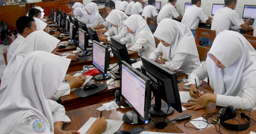 Contoh Soal Inti Kalimat Unbk Bahasa Indonesia Sma Ma 2020