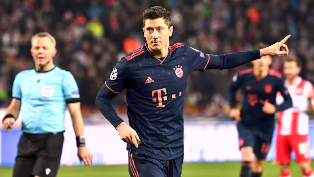 ليفاندوفسكي يقود بايرن لسحق النجم الأحمر ليفاندوفسكي يقود بايرن لسحق النجم الأحمر