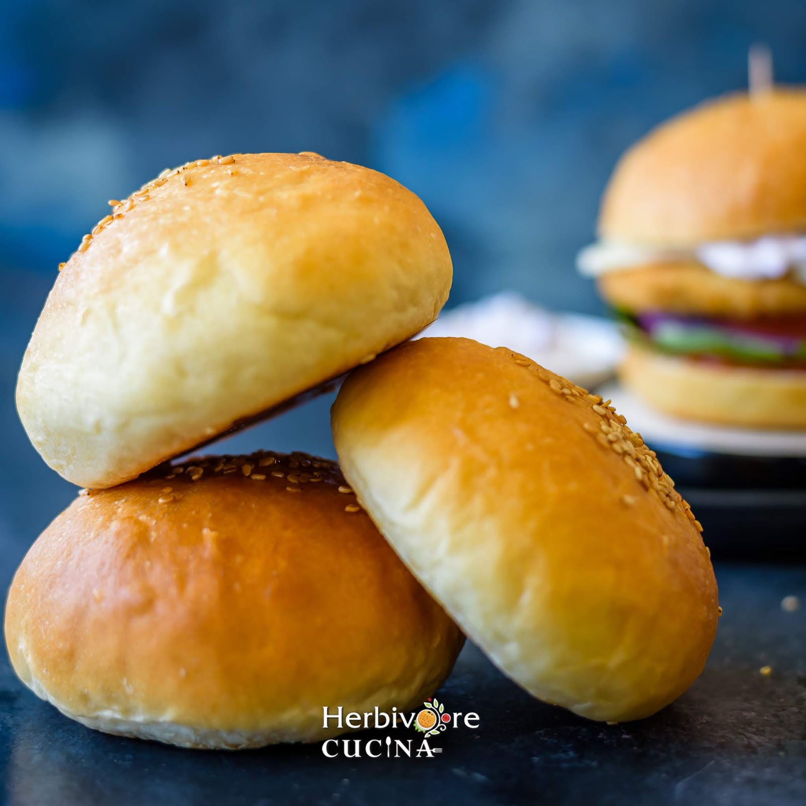 Herbivore Cucina: Homemade Sesame Seed Burger Buns