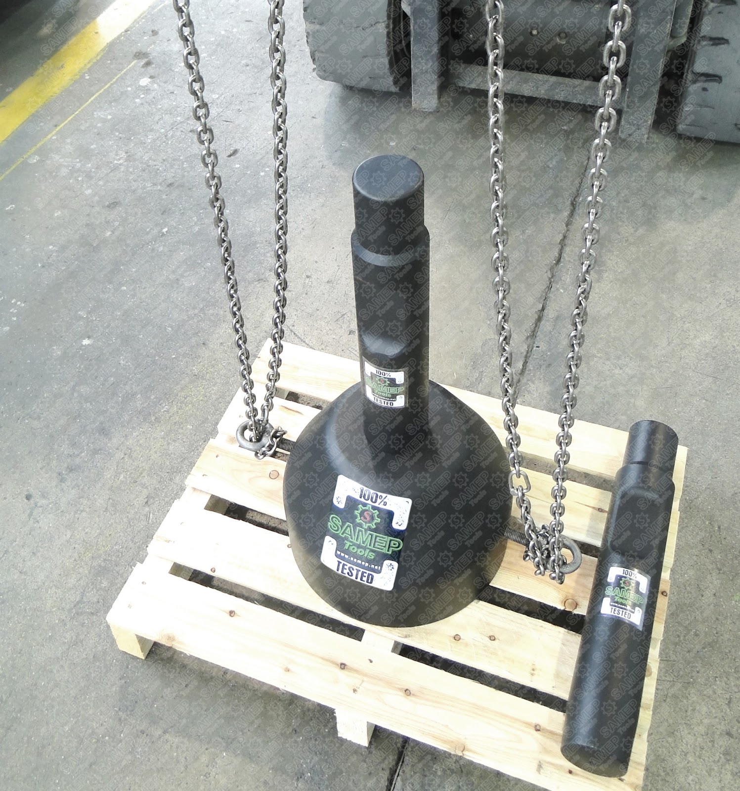 Manufacturer of tools and spare parts for hydraulic hammers Composite