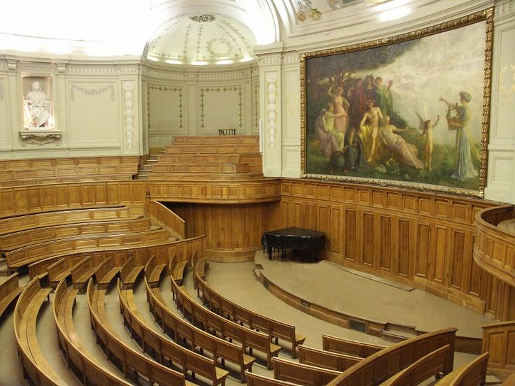 KAROUSOS ART CRITICS: THE OPERA