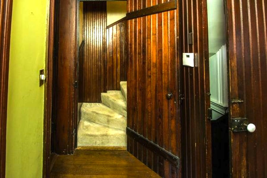 Sweet House Dreams 1895 Queen Anne Victorian in Paris, Kentucky