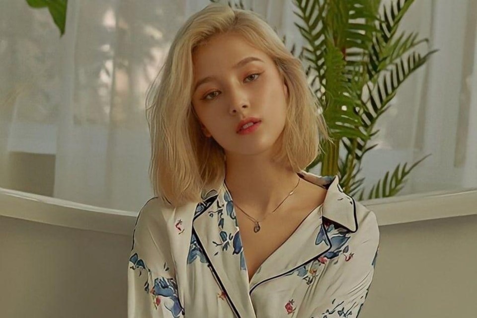 clip nancy lộ ngực 7