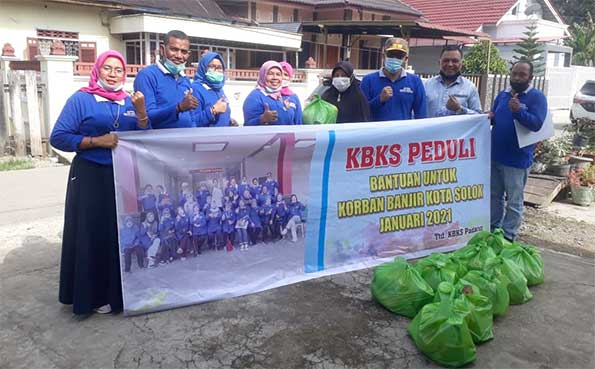 KBKS Padang Salurkan Bantuan Korban Banjir Kota Solok